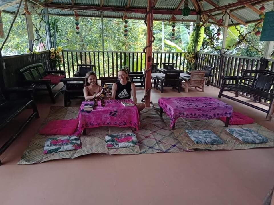 El Nido Hostel Sun Valley Buitenkant foto